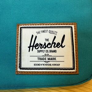 Herschel laptop case